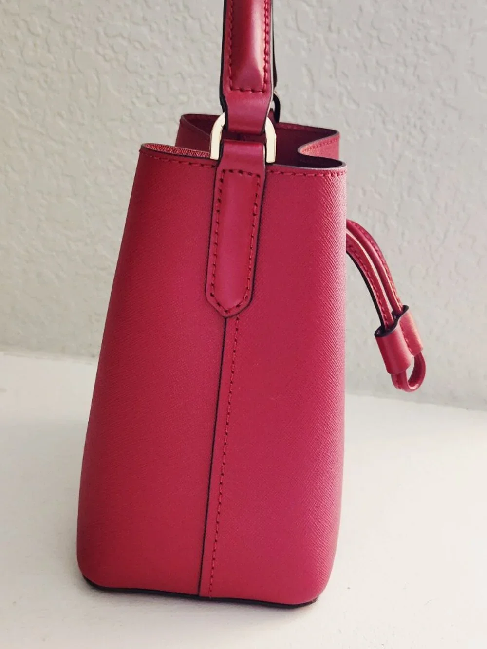 New Michael Kors Suri Small Bucket Shoulder Bag Purse